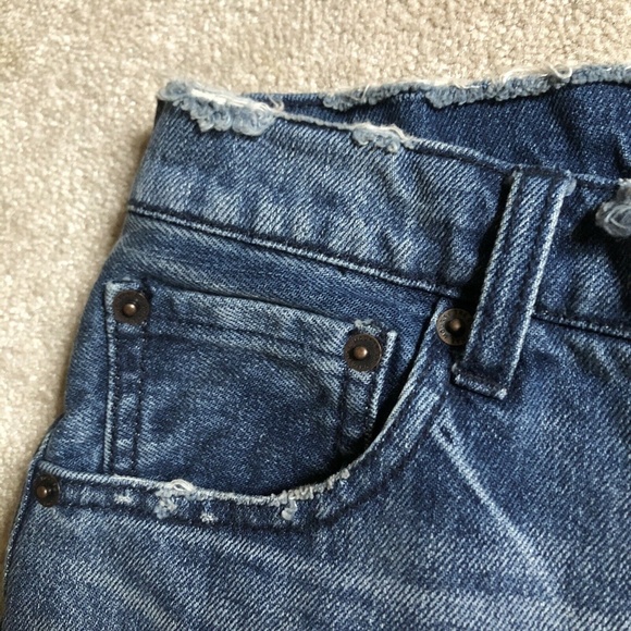 [SOLD] NWOT MOUSSY Distressed Shorts W24 Size1. - Picture 5 of 5